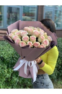 Букет из 25  роз "Притяжение"