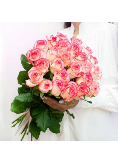 Букет из 51 розово-белой розы (с лентой)