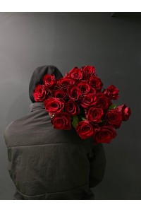 Красная роза Explorer (Эквадор)