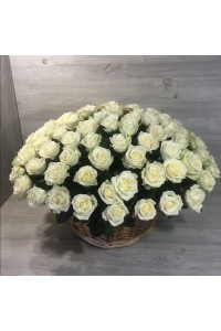 Корзина из 51 белой розы