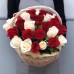 Корзина из 25 белых и красных роз