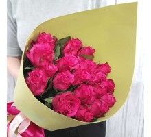 Букет из 19 кенийских роз "София"