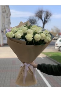 Букет из 15 белых роз "Александра" (с оформлением)