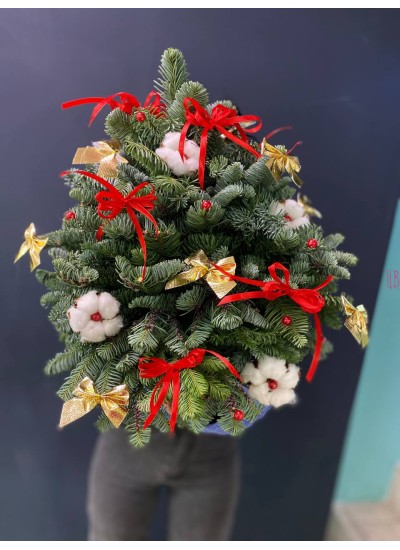 Рождественская ёлка с украшениями №1